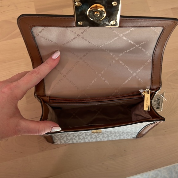 Michael Kors Sonia shoulder bag size small, color is vanilla. - Picture 8 of 8